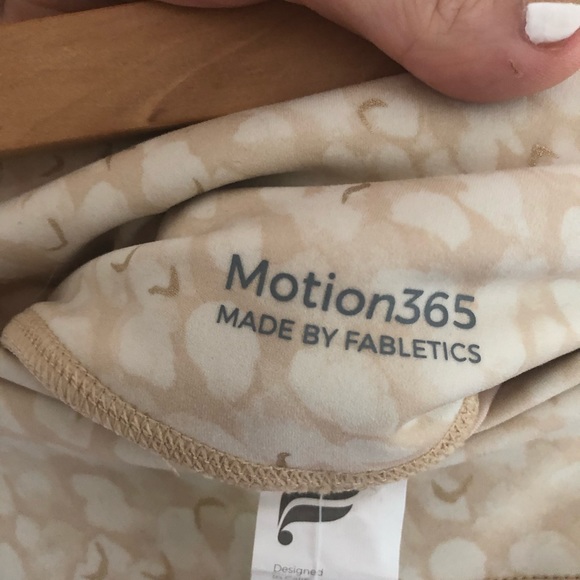 Fabletics Legging - New with Tags! - Picture 5 of 6